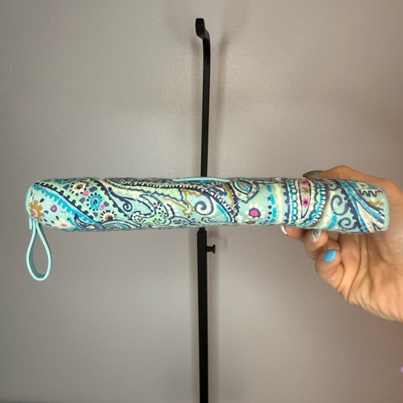 Vera Bradley Blue and Cream Paisley Wallet - Picture 3 of 7